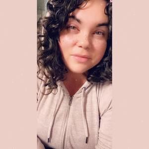 Meet your Posher, Kendra